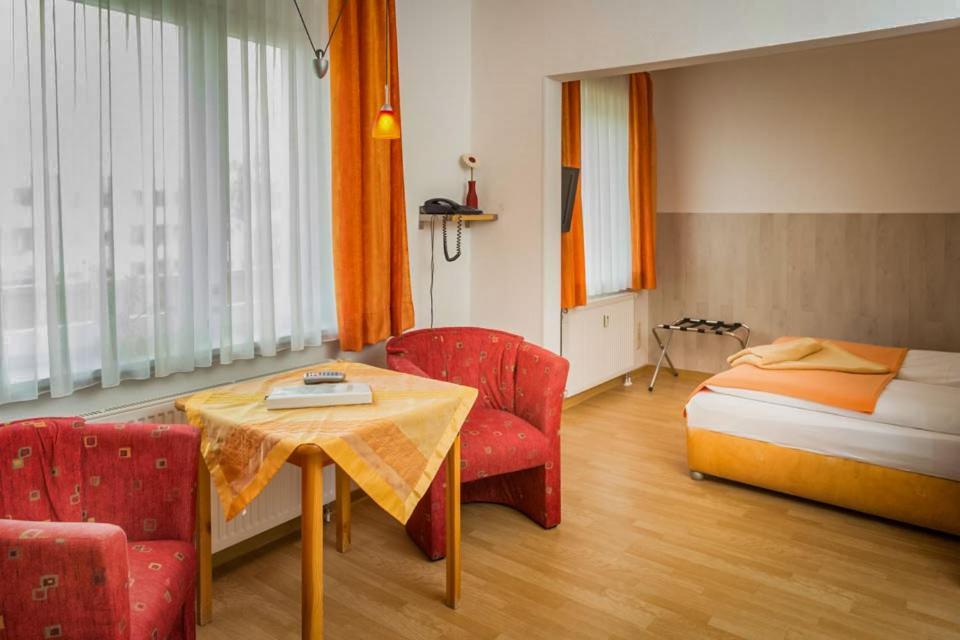H&H Studio-Apartment Im Stadtteil Ostseeviertel Jedes Apartment Mit Kuechenzeilen - Fahrstuhl Und 24H Check In Greifswald Kültér fotó